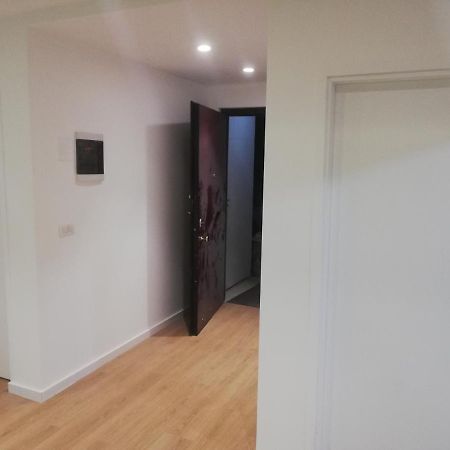 Home 12 Librazhet Dış mekan fotoğraf