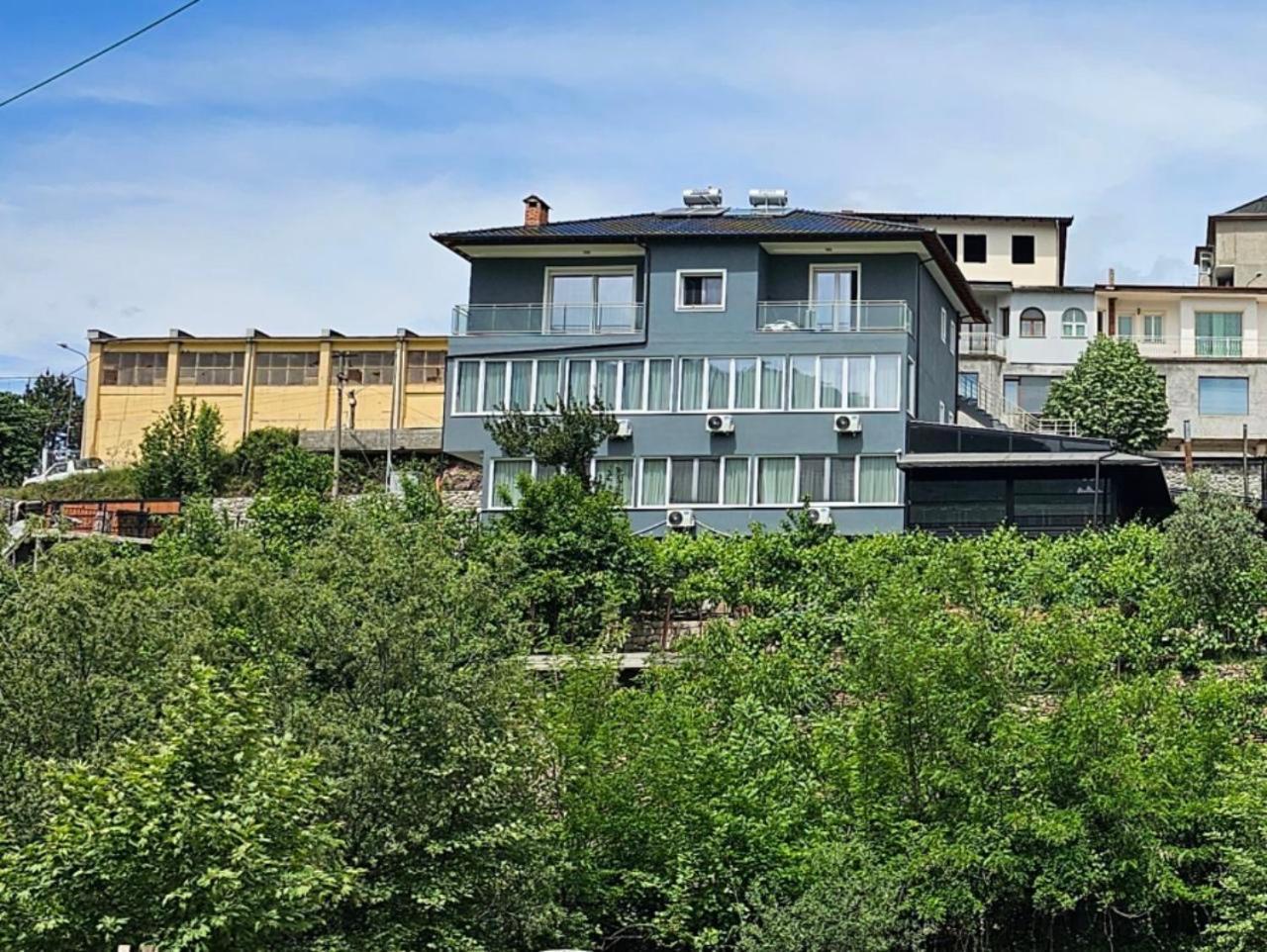Home 12 Librazhet Dış mekan fotoğraf