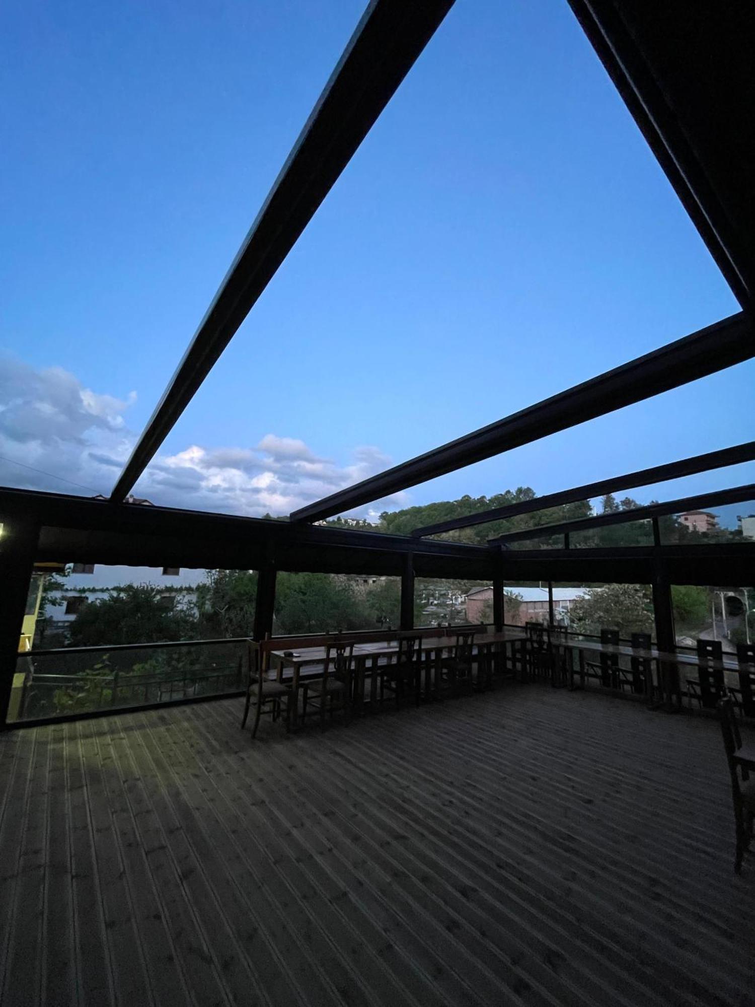 Home 12 Librazhet Dış mekan fotoğraf