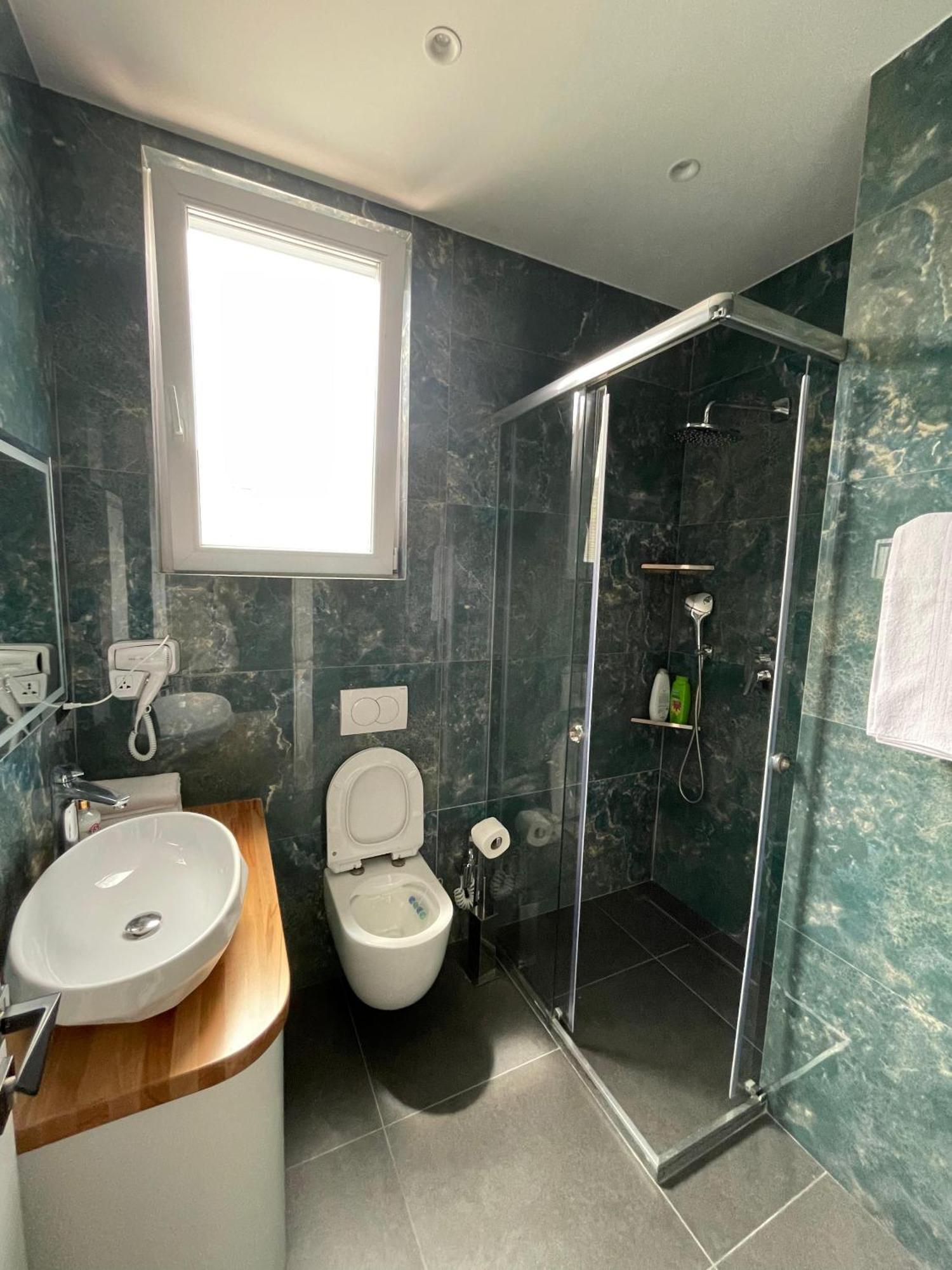 Home 12 Librazhet Dış mekan fotoğraf