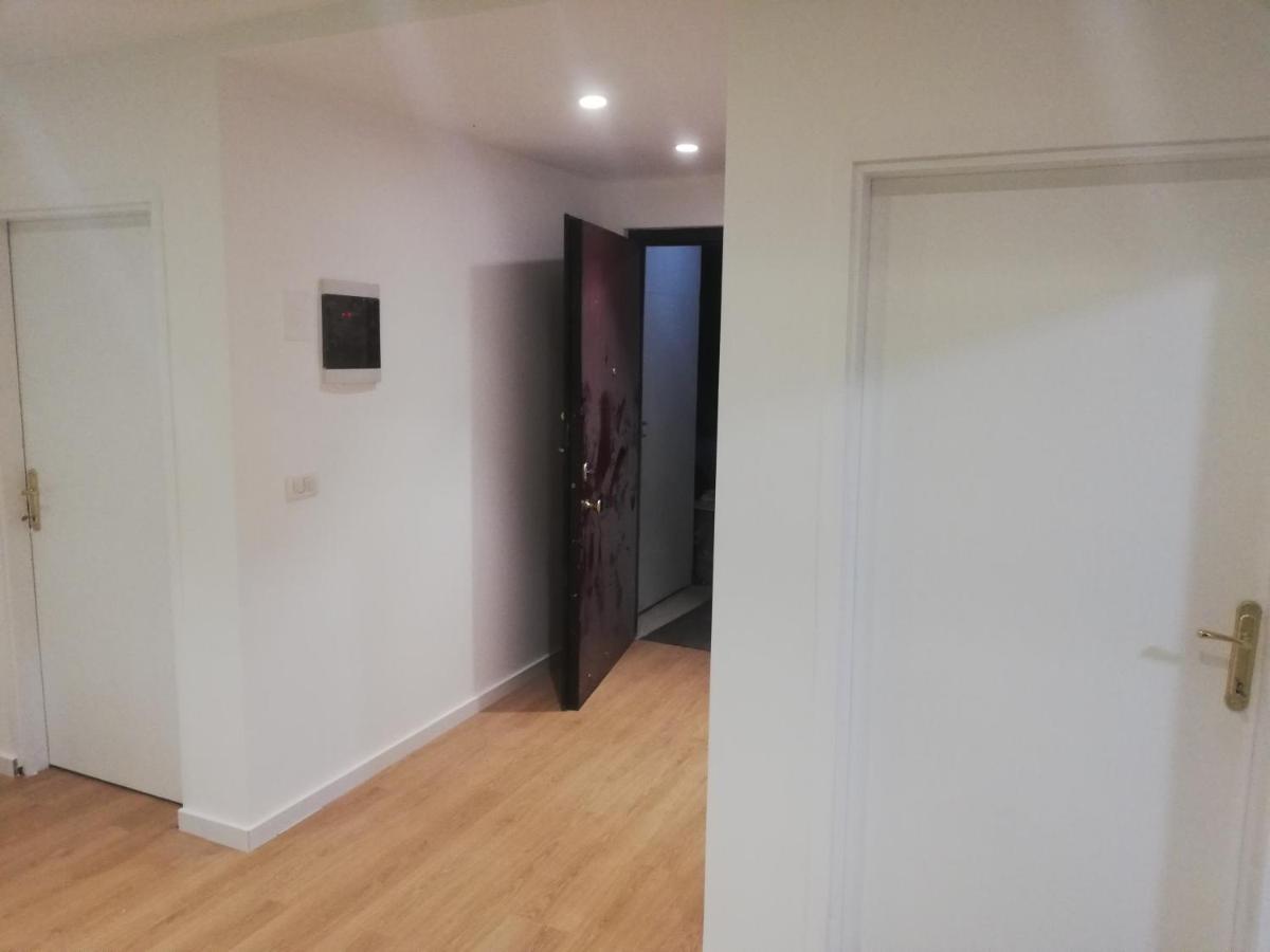 Home 12 Librazhet Dış mekan fotoğraf