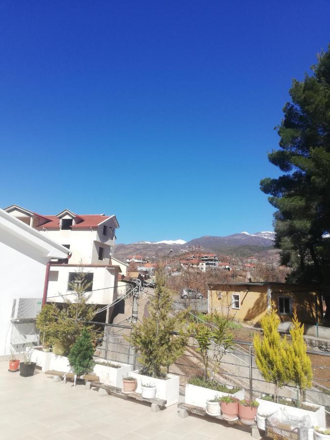 Home 12 Librazhet Dış mekan fotoğraf